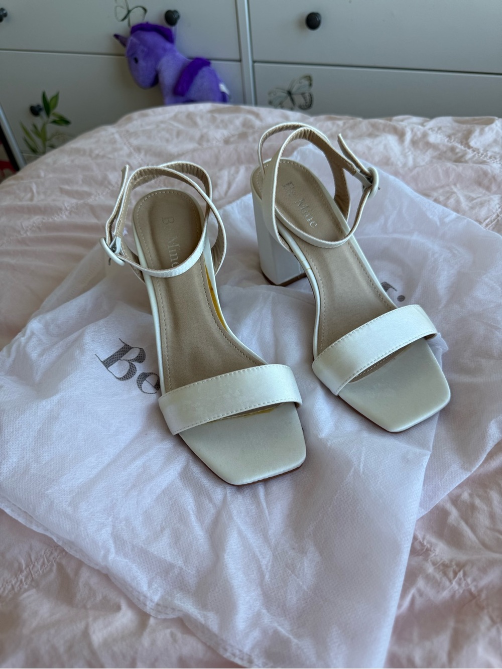 Elegant White Ankle-Strap Block Heel Sandals